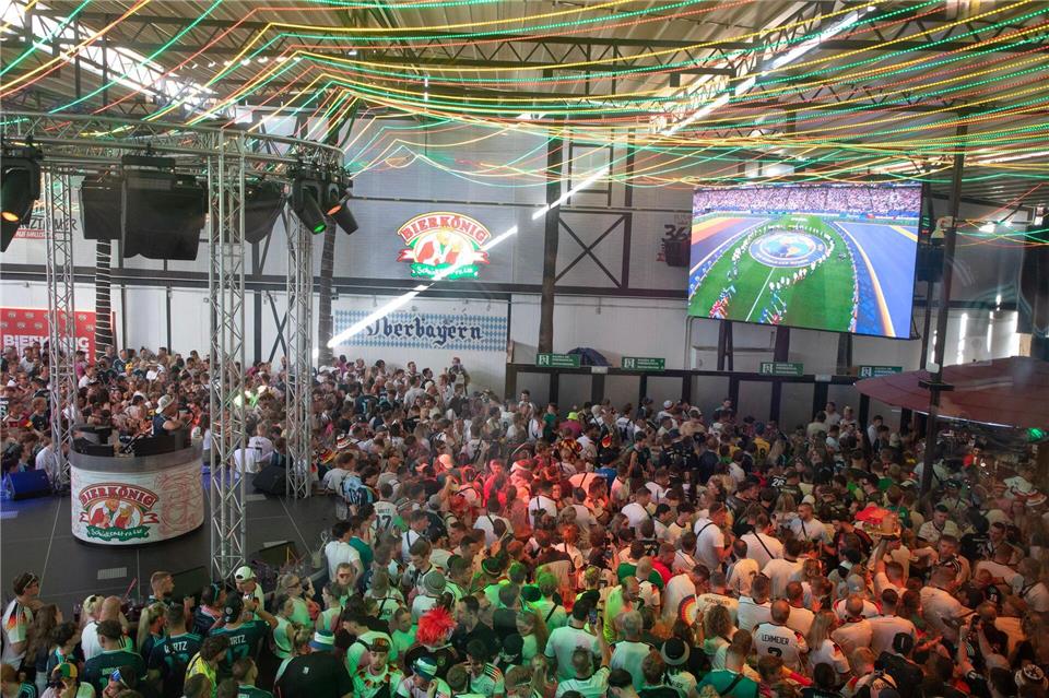 Im „Bierkönig“ am Ballermann ist die Hitze erträglicher, denn die Anlage ist klimatisiert.Clara Margais/dpa
