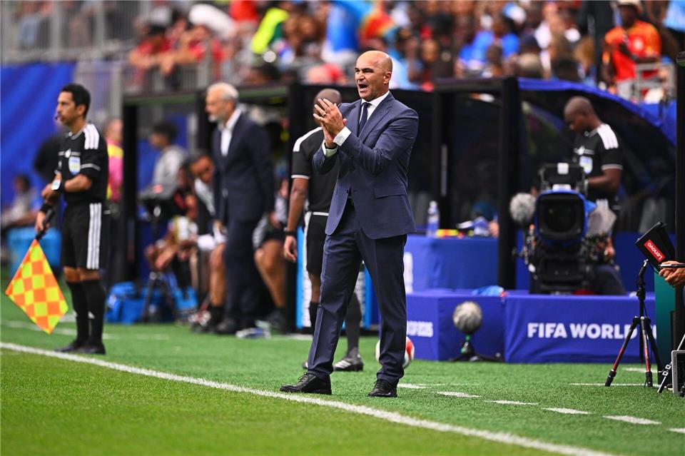 Im Blickpunkt: Portugals Trainer Roberto Martinez.Tom Weller/dpa