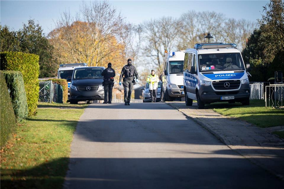 Im Fall Fabian lässt der Anwalt der seit Anfang November in U-Haft sitzenden Tatverdächtigen die Haftgründe prüfen. (Archivbild)Philip Dulian/dpa