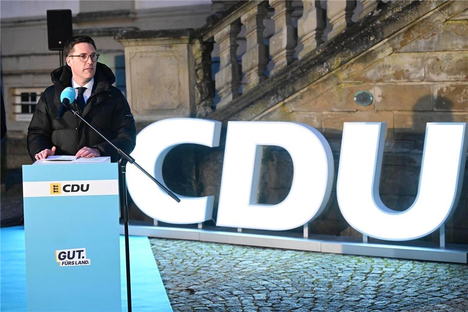 Im Falle eines Siegs bei der Landtagswahl will CDU-Spitzenkandidat auch im Land einen Sachverständigenrat für Wirtschaft einrichten. Bernd Weißbrod/dpa