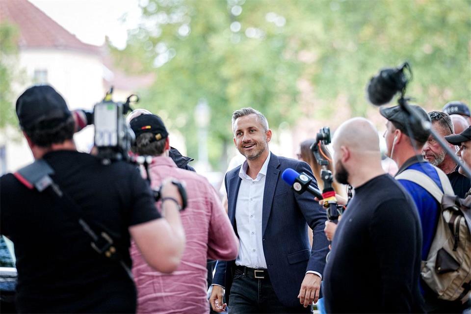 Im Fokus: Auch Medien selbst sind nach Angaben der dju Ziel von Übergriffen und Einschüchterungen geworden. (Archivbild) Kay Nietfeld/dpa