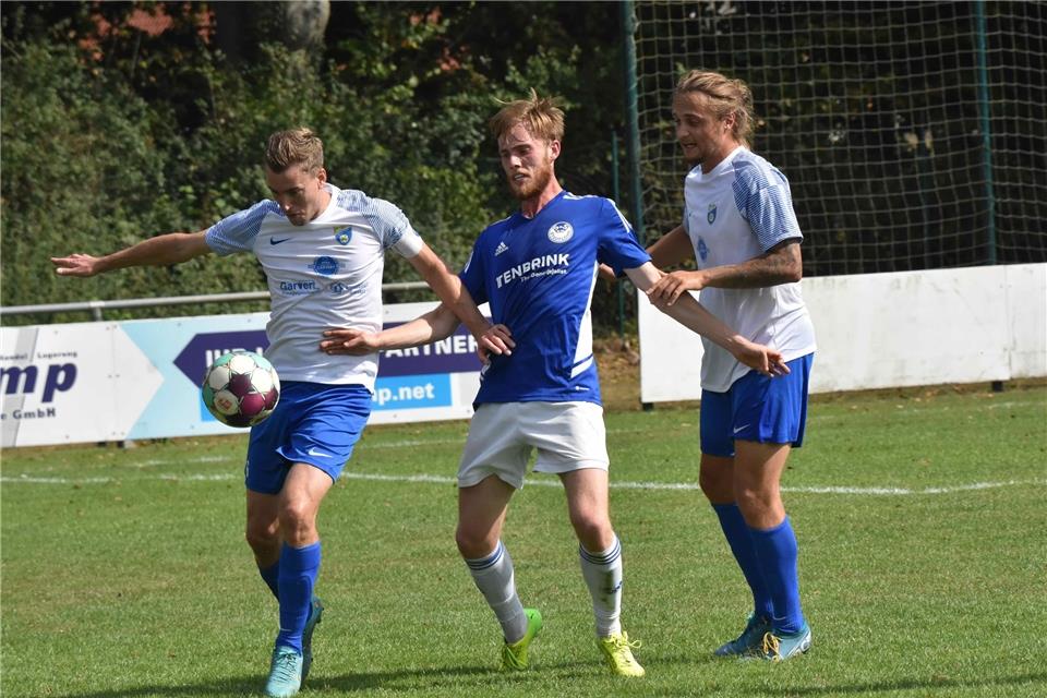Im Heimspiel am Freitagabend gegen Merfeld kann der RSV Borken wieder mit Sven Seeger (links) planen, muss aber weiterhin auf Frederik Heinz (rechts) verzichten.