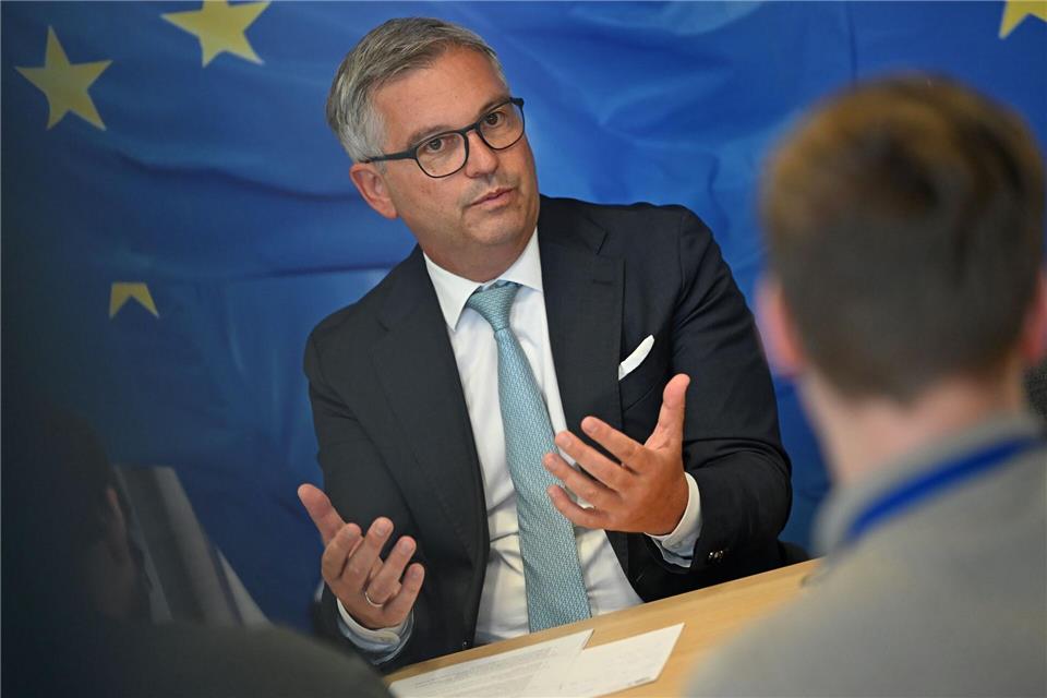 Im Interview verteidigte der EU-Kommissar Brunner das umstrittene Einreisesystem (EU-Kommissar verteidigt umstrittenes Einreisesystem (Entry-Exit-System - EES).Michael Brandt/dpa-ENR-Pool /dpa