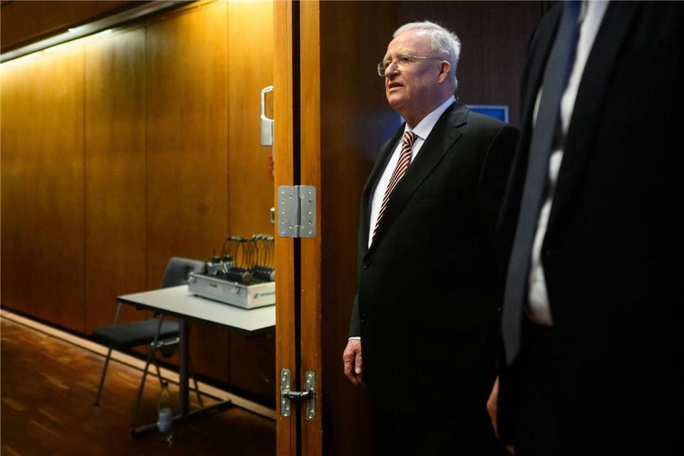Im Investorenprozess zum Dieselskandal sagte der frühere VW-Boss Martin Winterkorn als Zeuge aus. (Archivbild)Julian Stratenschulte/dpa