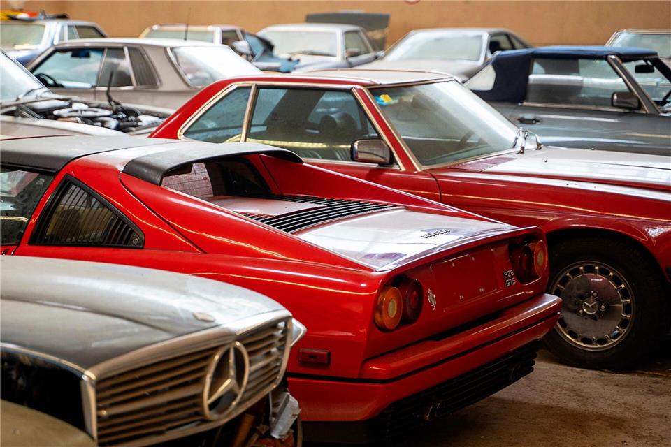 Im Landkreis Harburg wurden die Oldtimer eines Hamburger Autohauses versteigert.Jörn Hüneke/dpa