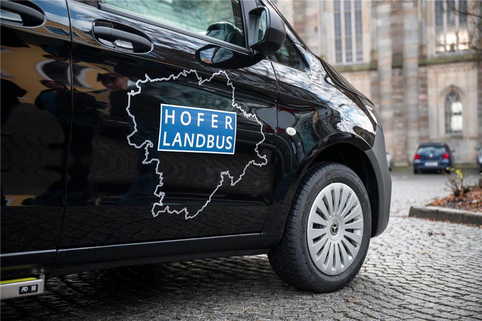 Im Landkreis Hof ist der Landbus inzwischen im kompletten Gebiet unterwegs - mit knapp 2.000 Haltestellen.Daniel Vogl/dpa