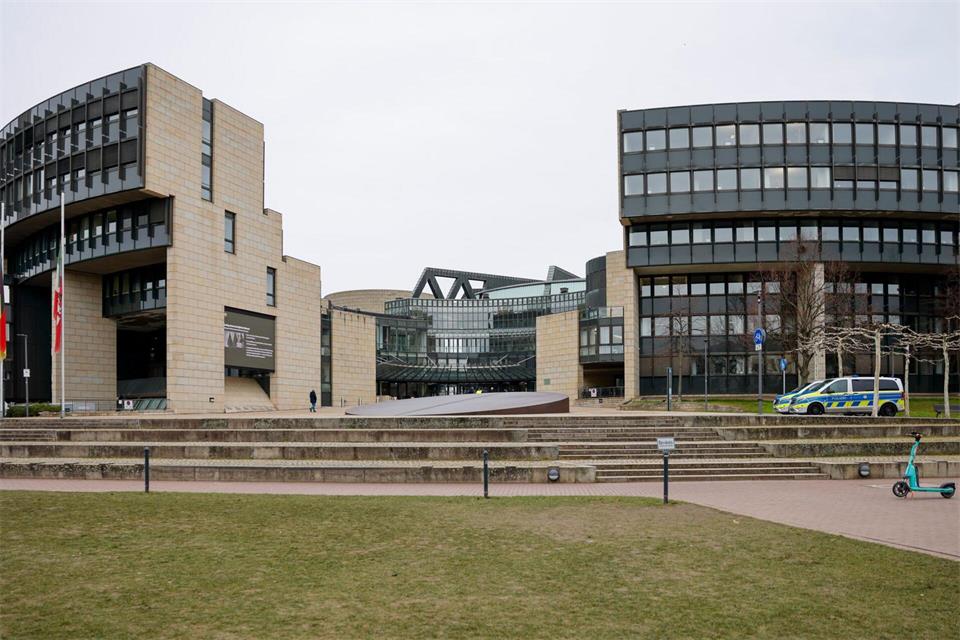 Im Landtag gibt es weiter Probleme mit der IT. (Archivbild)Thomas Banneyer/dpa