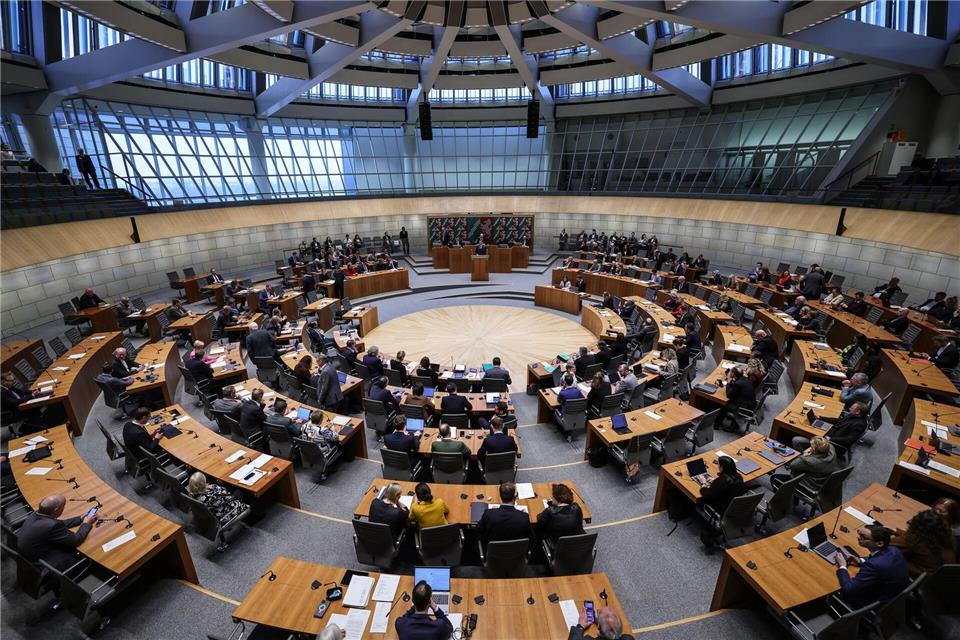Im Landtag ist ein Jahr vor der Wahl schon das Pensum erreicht worden, das es in der letzten Legislaturperiode insgesamt gab. (Archivbild)Oliver Berg/dpa