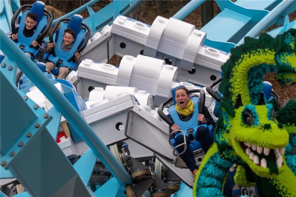Im Legoland gibt es Attraktionen im Bauklötzchen-Design. (Archivbild)Stefan Puchner/dpa