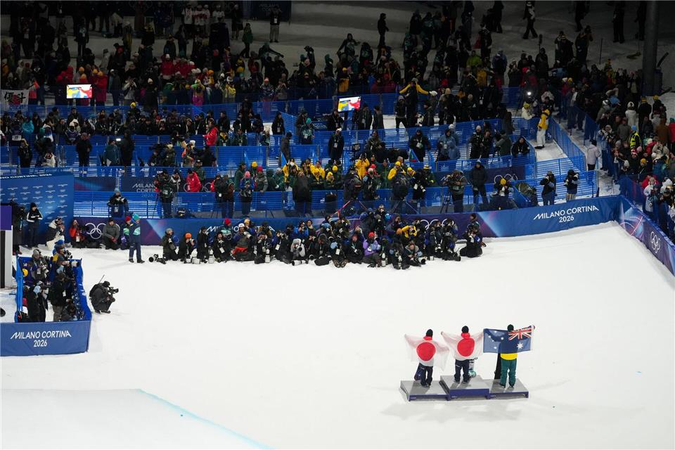 Im Livigno Snow Park ist ein Nylonseil in den Zuschauerbereich gefallen.Lindsey Wasson/AP/dpa