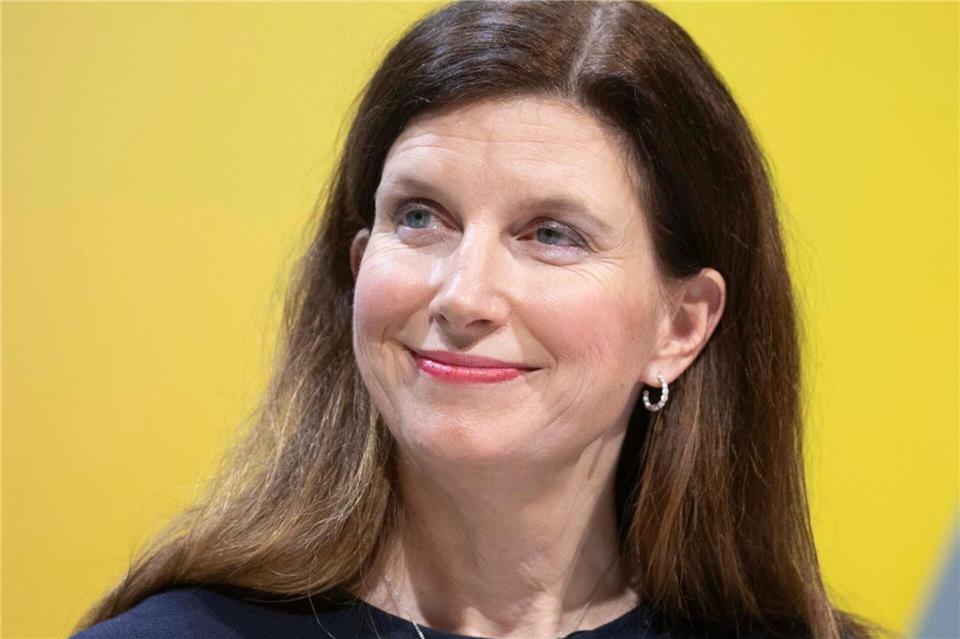 Im Mai überraschte der Frankfurter Dax-Konzern mit einem Gewinnsprung - 834 Millionen Euro Gewinn bedeuteten das beste Quartalsergebnis seit Anfang 2011. (Archivbild).Helmut Fricke/dpa