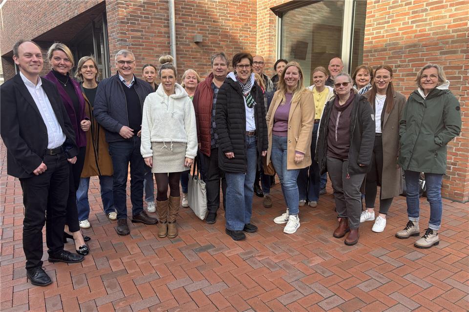 Im Martinushaus haben die Erzieherinnen und Vertreter der Träger mit den Landtagsabgeordneten Christina Schulze Föcking und Wilhelm Korth diskutiert.