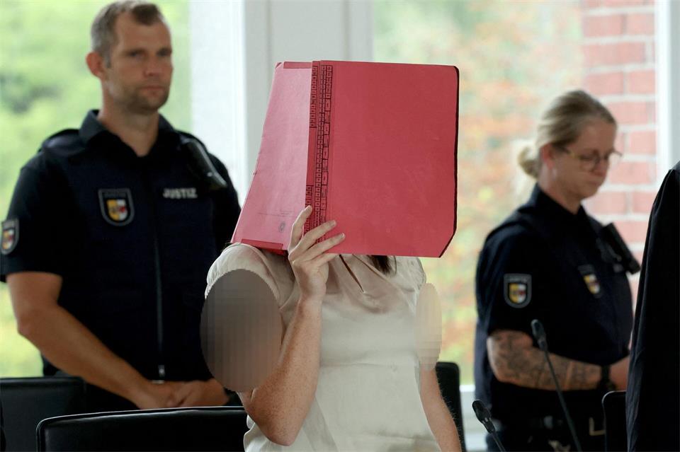 Im Mordprozess im Fall Fabian ist es der 22. Verhandlungstag.Bernd Wüstneck/dpa