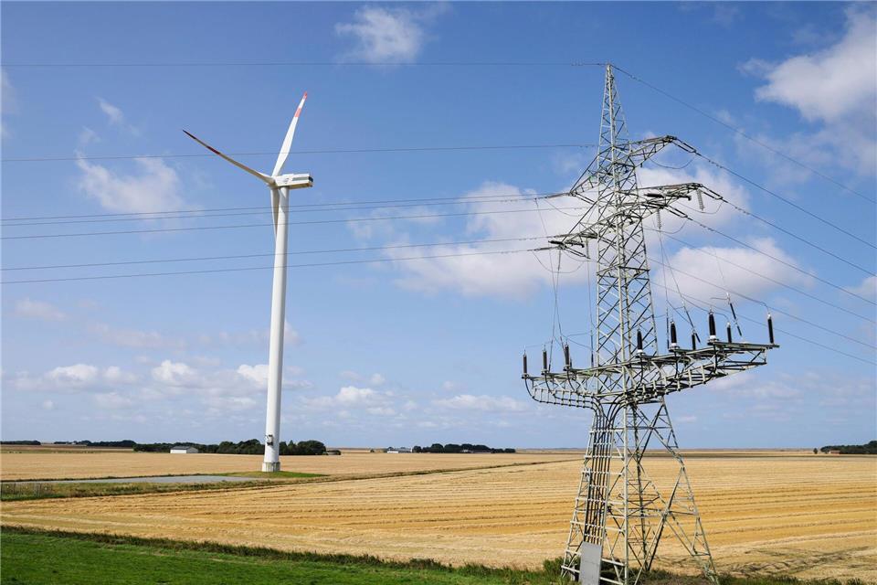 Im Norden ist die Windstromproduktion in den vergangenen Jahren stark ausgebaut worden. (Symbolbild)Frank Molter/dpa