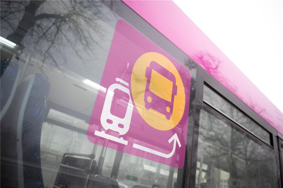 Im November hatte Ecovista mitgeteilt, dass sich die Pünktlichkeit der Busse deutlich verbessert habe.Philip Dulian/dpa