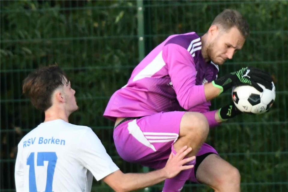 SV Illerhusen hat das Pokal-Viertelfinale im Visier Im Pokalspiel gegen den ambitionierten A-Kreisligisten Concordia Flaesheim kommt sicherlich jede Menge Arbeit auf Illerhusen-Keeper Pascal Wiesweg zu.
