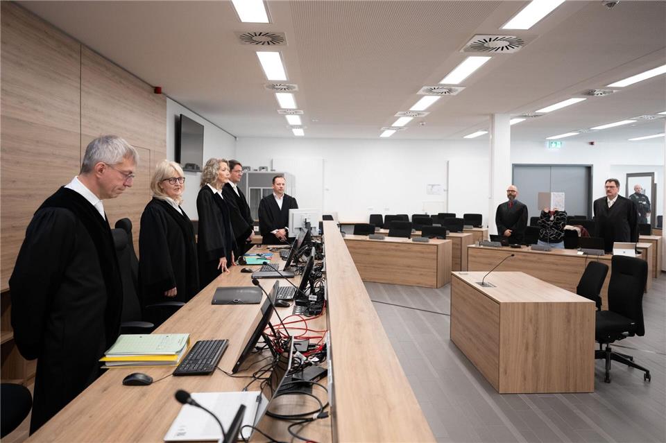 Im Prozess am OLG Dresden sitzt eine mutmaßliche Vertraute und Unterstützerin des rechten Terrortrios NSU auf der Anklagebank.Sebastian Kahnert/dpa POOL/dpa