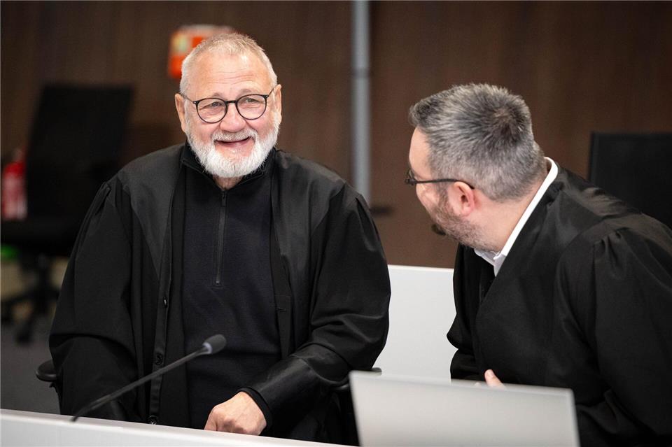 Im Prozess gegen die Ex-RAF-Terroristin Daniela Klette haben Nebenkläger auf das große Leid der Opfer hingewiesen. Sina Schuldt/dpa