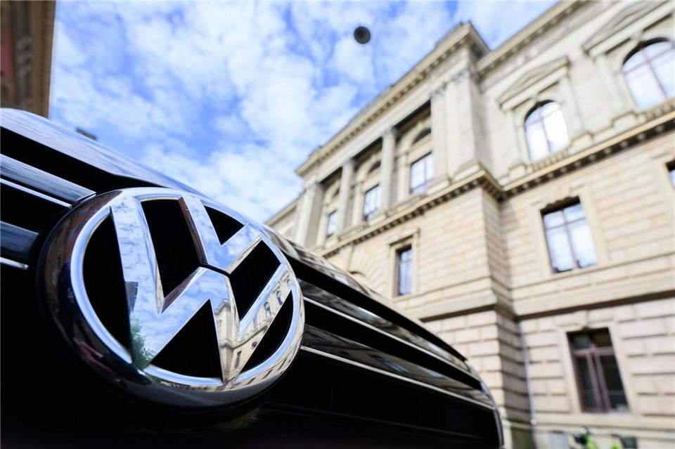Im Prozess zur VW-Dieselaffäre wurden vier Haftstrafen ausgesprochen, nur in zwei Fällen gab es Bewährung.Julian Stratenschulte/dpa Pool/dpa
