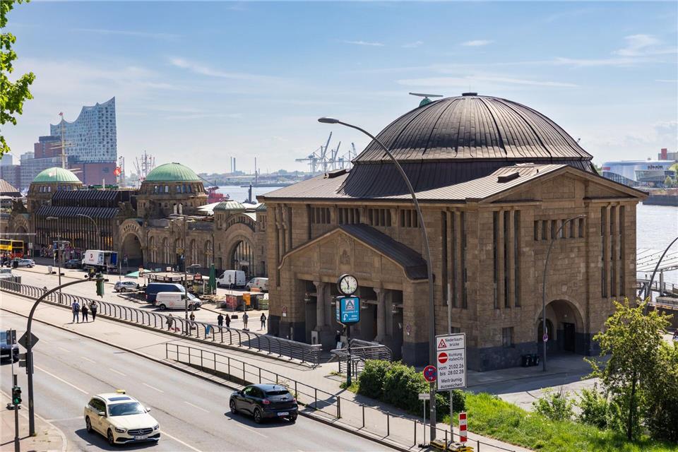 Im Rahmen der Bauarbeiten wurde der Tunnel einer umfassenden Grundinstandsetzung unterzogenUlrich Perrey/dpa