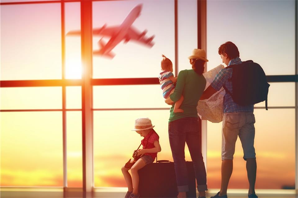 Im Reisegeschäft sei die geringere Steuer nur ein kleinerer Aspekt in der jetzigen Situation, meint Reisebüro-Inhaber Heiner Schwartke.