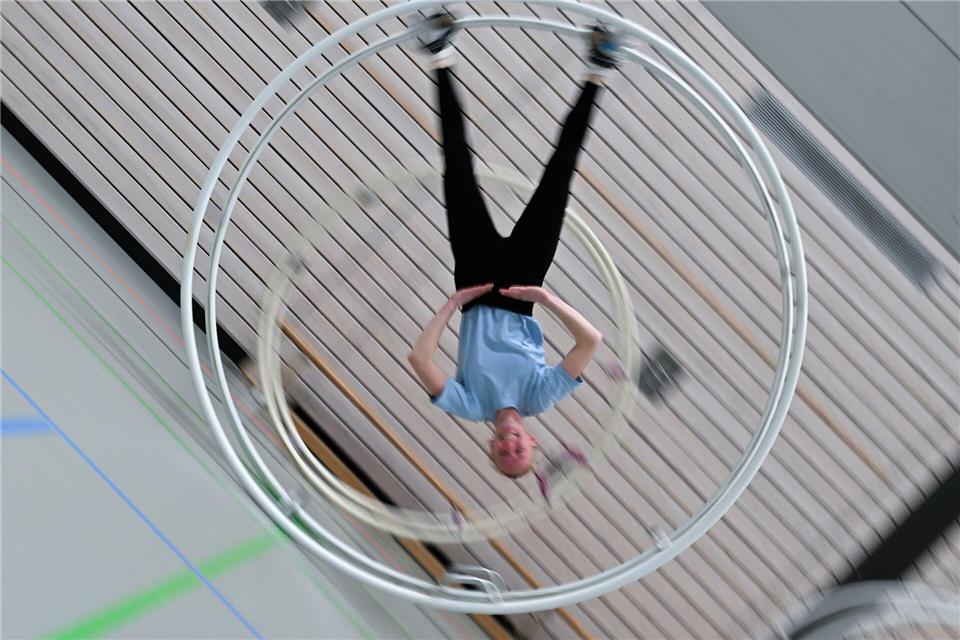 Im Rhönradturnen gibt es drei Disziplinen. Arne Dedert/dpa