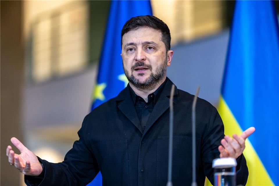 Im Ringen um ein Ende des Ukraine-Kriegs sollen sich am Samstag Sicherheitsberater aus EU- und Nato-Staaten treffen, wie der ukrainische Präsident Wolodymyr Selenskyj angekündigt hat. (Archivbild)Michael Kappeler/dpa