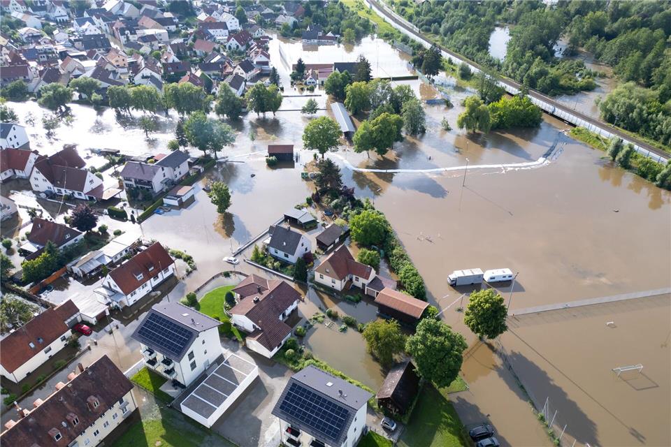 Im Sommer 2024 traf Teile Bayerns Hochwasser mit schweren Schäden. (Archivbild)Sven Hoppe/dpa