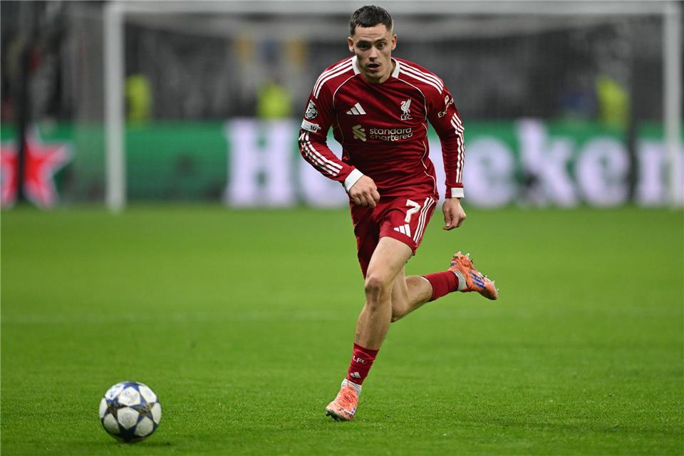 Im Triokot des FC Liverpool läuft es noch nicht rund für Florian Wirtz.Arne Dedert/dpa