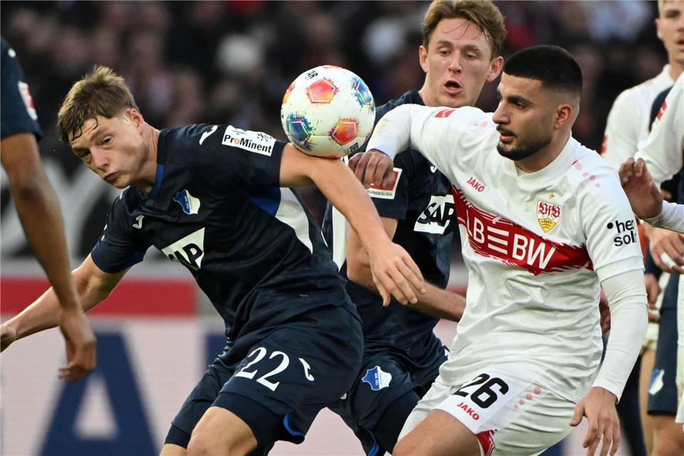 Im Verfolgerduell der Bundesliga trafen der VfB Stuttgart und die TSG 1899 Hoffenheim aufeinander.Uli Deck/dpa