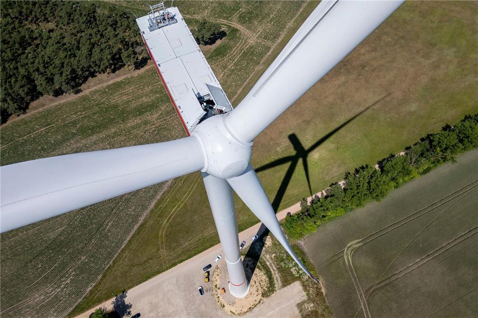 Im Windpark bei Zörbig werden alte Windräder durch neue ersetzt. (Symbolbild)Jan Woitas/dpa