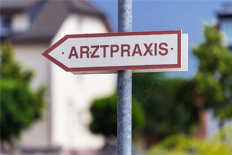 Im Wintersemester wurden 18 neue Stipendien über das Landärzteprogramm vergeben. (Symbolbild) Soeren Stache/dpa-Zentralbild/dpa