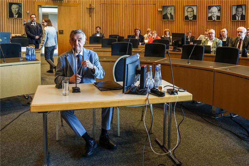 Im Zeugenstand: NRW-Innenminister Herbert Reul (CDU). (Archivbild)Christoph Reichwein/dpa