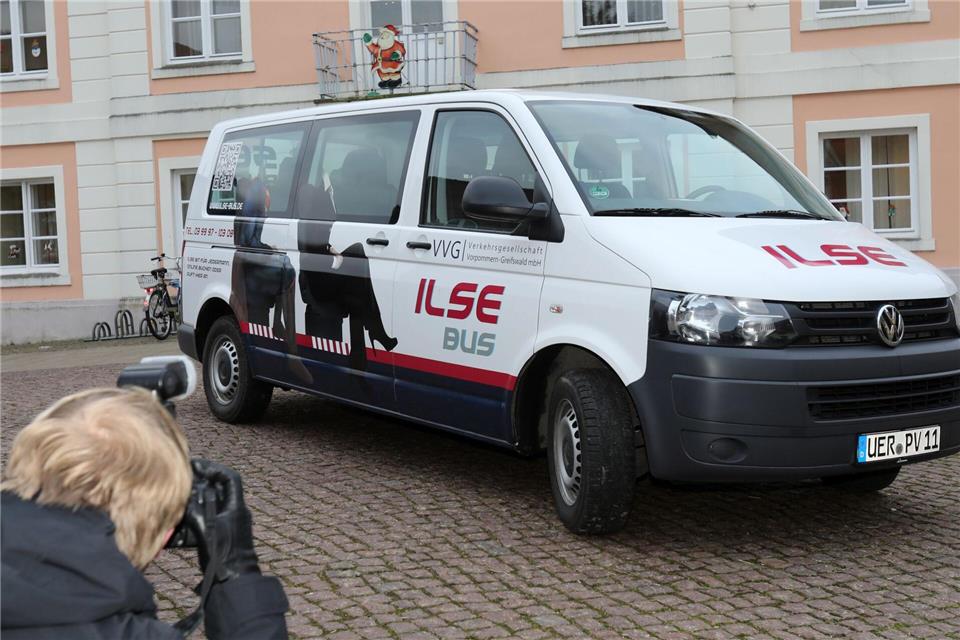 Im flächenmäßig größten deutschen Landkreis ist Rufbus „Ilse“ unterwegs. (Archivbild)picture alliance / Bernd Wüstneck/dpa/ZB