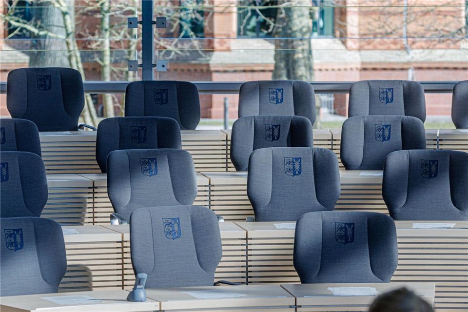 Im kommenden Jahr werden die Sitze im Landtag neu besetzt. (Symbolbild)Markus Scholz/dpa