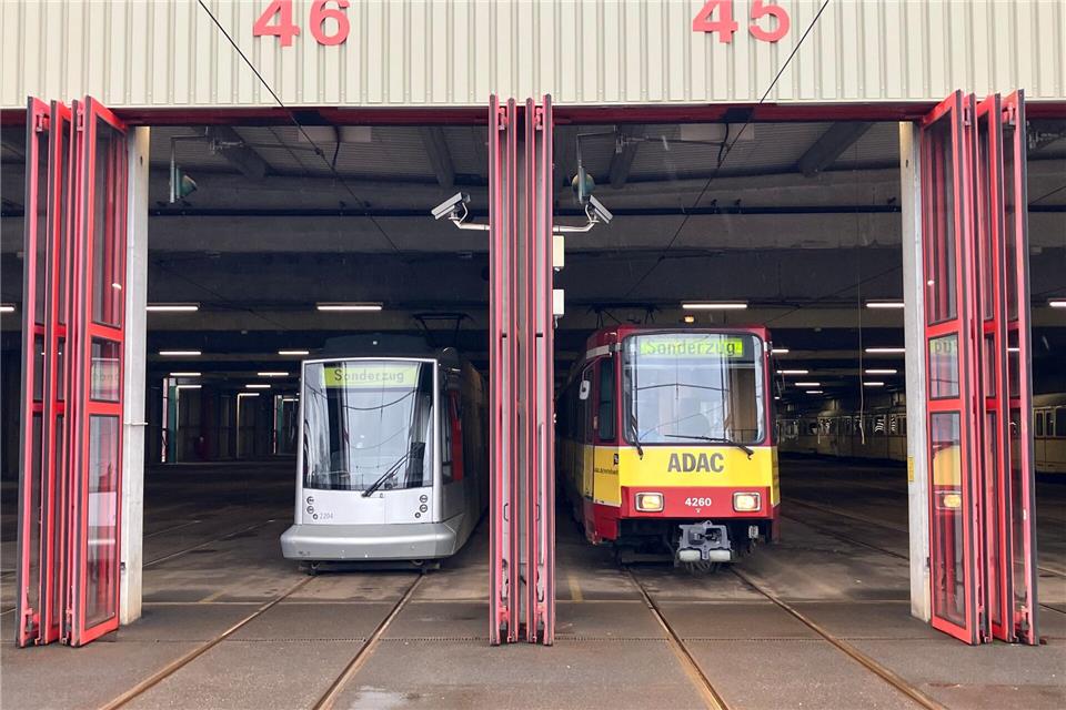 Im kommunalen Nahverkehr von NRW drohen nach einer Tarifeinigung keine Warnstreiks mehr. (Symbolbild)Volker Danisch/dpa