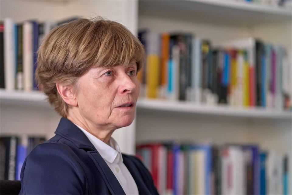 Im organisierten Drogenhandel dürften sich nach Einschätzung der Kriminologin Britta Bannenberg alleine in Hessen mehrere hundert Banden aktiv sein. Sascha Ditscher/dpa
