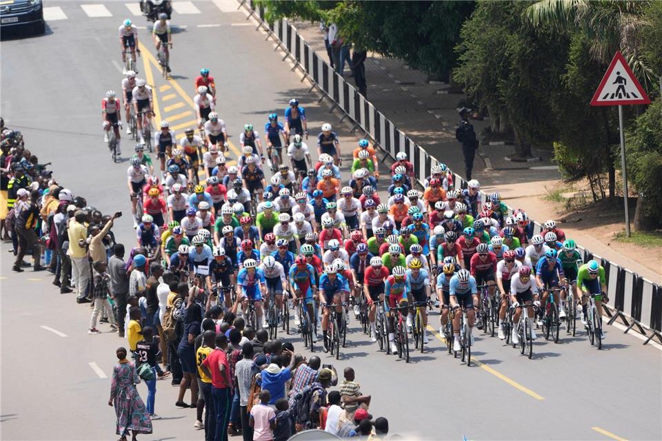 Im vergangenen Jahr fand die Straßenrad-WM in Ruanda statt. (Archivbild)Jerome Delay/AP/dpa