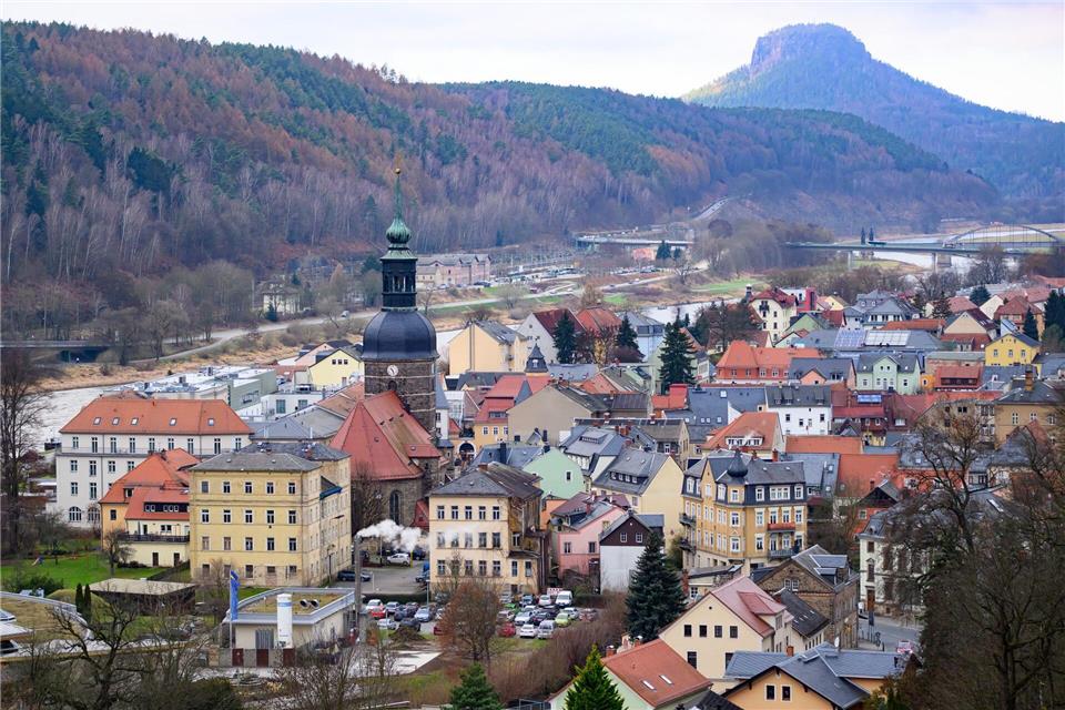 Im vergangenen Jahr sank die Anzahl der Besucher in Sachsen laut Statistischem Landesamt um rund 1,8 Prozent - die Sächsische Schweiz gehörte zu den wenigen Regionen mit einem leichten Plus in der Besucherbilanz. (Archivbild)Robert Michael/dpa