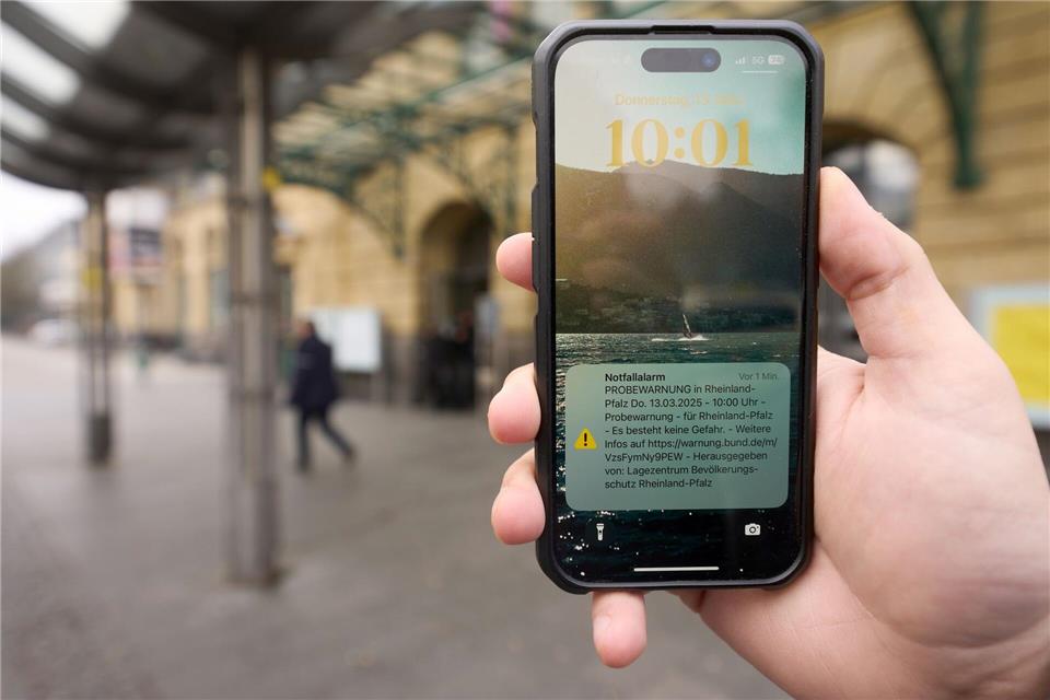 Im vergangenen Jahr wurden in Rheinland-Pfalz Notfallsysteme durch einen landes- und einen bundesweiten Warntag erprobt. (Archivbild)Thomas Frey/dpa