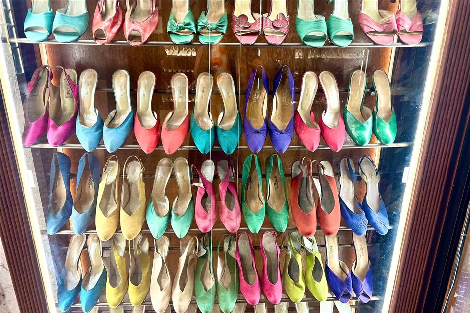 Imelda Marcos besaß Schuhe in allen Formen und Farben.Carola Frentzen/dpa