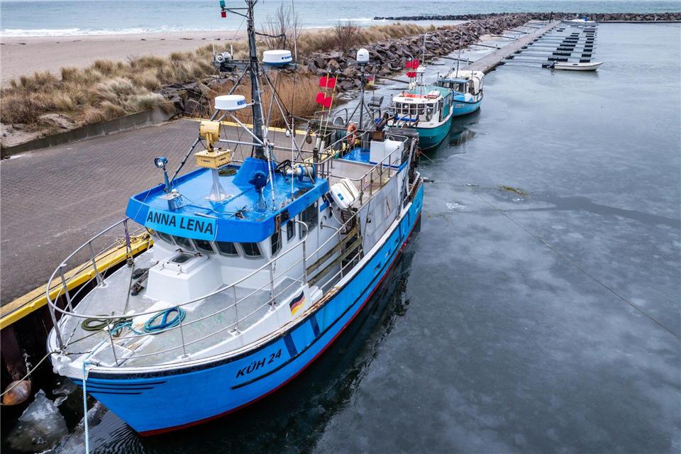 Immer weniger hauptberufliche Fischer gibt es an der deutschen Ostseeküste.Jens Büttner/dpa