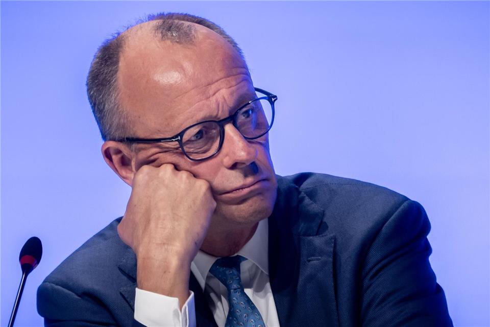 Immer wieder muss Bundeskanzler Friedrich Merz (CDU), hier kürzlich auf einer Veranstaltung des CDU-Wirtschaftsrates, um Mehrheiten für die Koalitionsprojekte bangen. (Archivfoto)Michael Kappeler/dpa