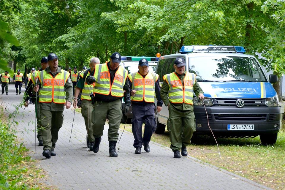 Immer wieder wurde der Wald um Wilhelmsdorf bei Stendal durchsucht. (Archivbild)picture alliance / dpa