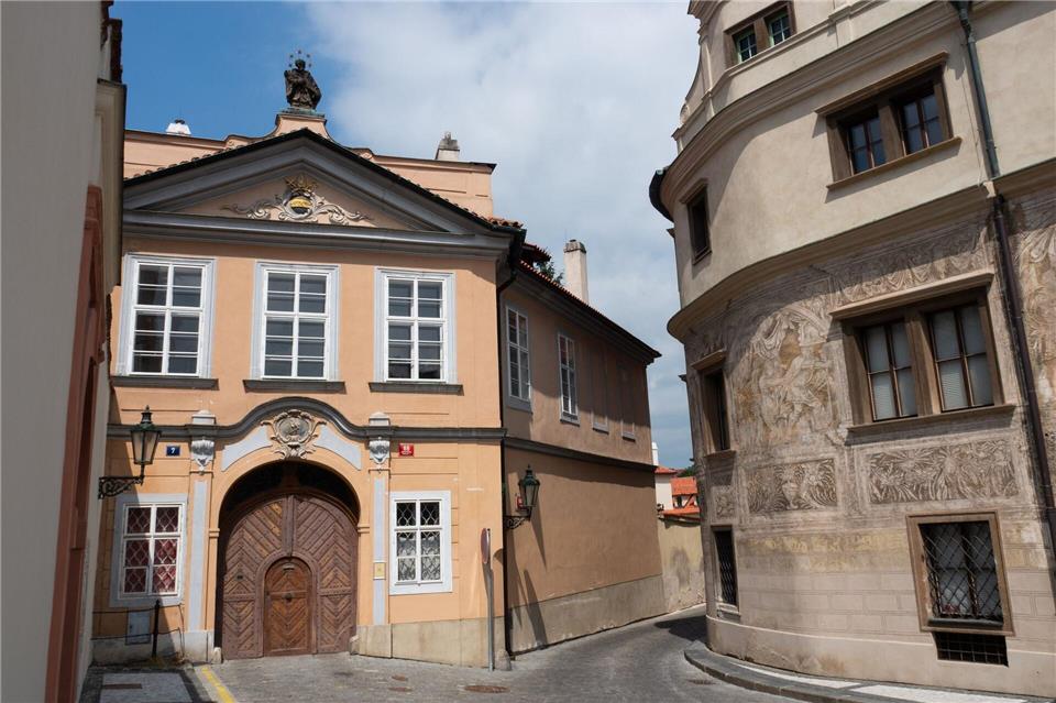 In „Amadeus“, einem Meisterwerk von Regisseur Miloš Forman, war das Haus Nummer sieben Mozarts Haus. Tatsächlich hat Mozart jedoch nie dort gewohnt.Andreas Drouve/dpa-tmn