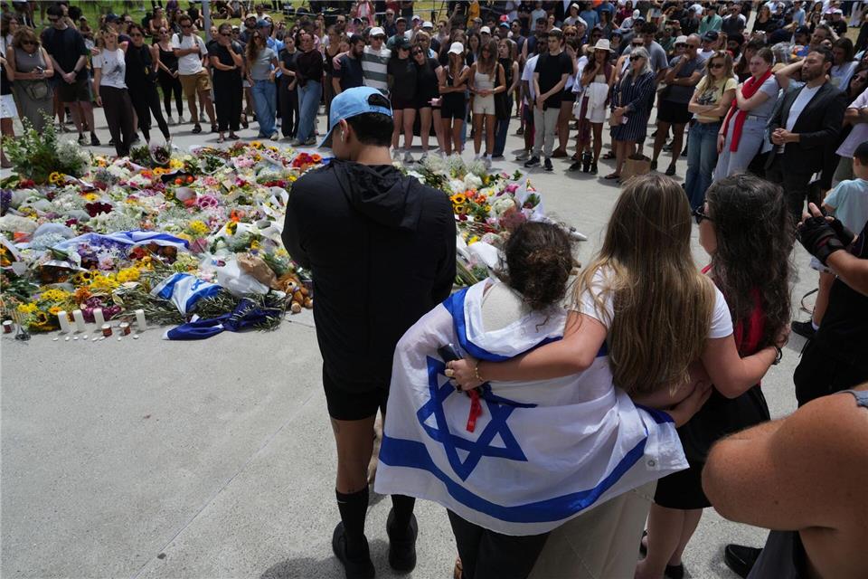 In Australien herrscht am Tag nach dem verheerenden Anschlag tiefer Schock. Mark Baker/AAP/dpa