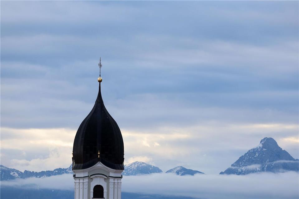In Bayern dürfen die Katholikinnen und Katholiken neue Pfarrgemeinderäte wählen. (Symbolbild)Karl-Josef Hildenbrand/dpa