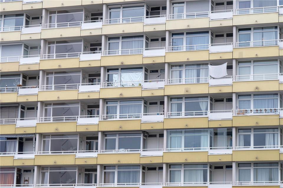 In Bayern gibt es viele Single-Haushalte - in München lebt in etwa der Hälfte der Haushalte nur eine Person. (Symbolbild)Peter Kneffel/dpa