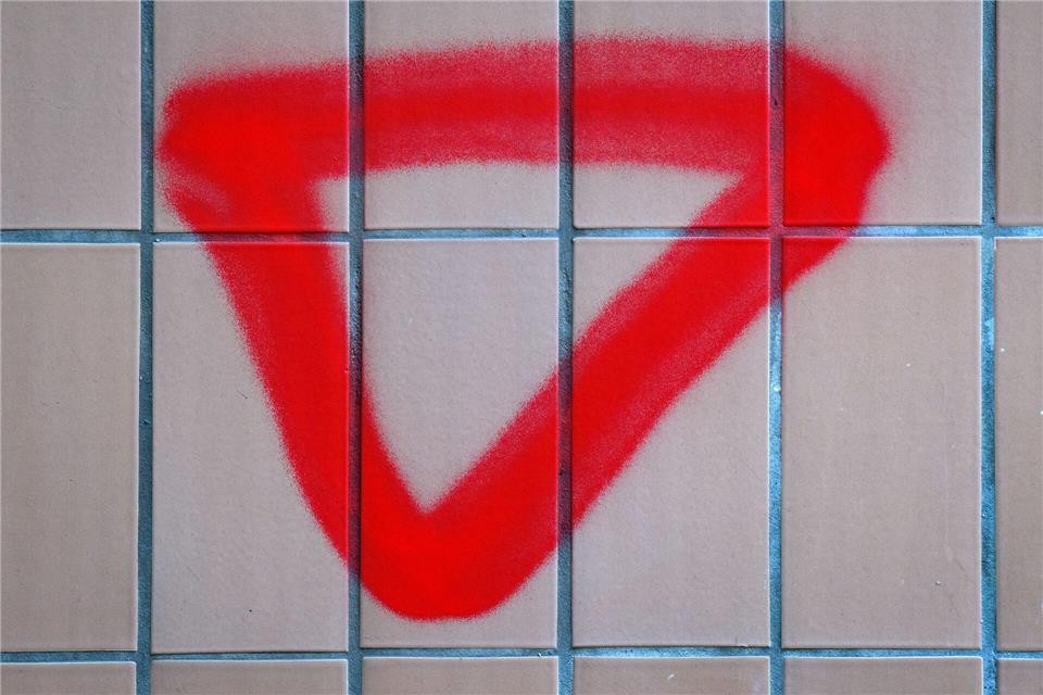 In Berlin nahm die Zahl antisemitischer Vorfälle im Zuge des Krieges im Gaza-Streifen deutlich zu. (Symbolbild) Bernd von Jutrczenka/dpa