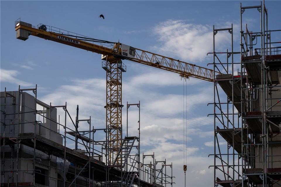 In Berlin werden neue, bezahlbare Wohnungen dringend gebraucht (Symbolbild)  Monika Skolimowska/dpa